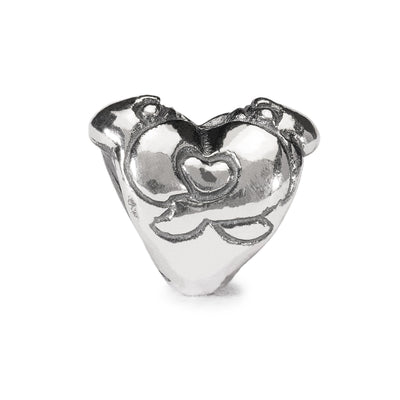 Hugging Heart Bead